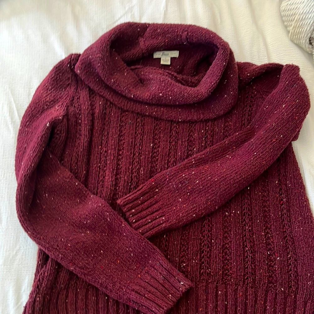 I am selling a bass sweater. It is a maroon colored sweater. Not itchy at all.